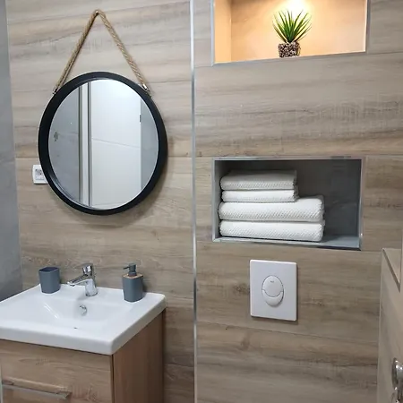 Anavi Apartment *